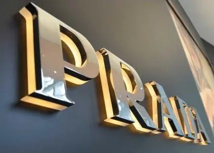 影响LED外露发光字寿命的因素有哪些？